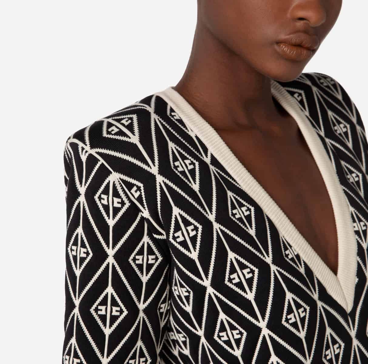 Diamond-patterned knit mini-dress - Image 5